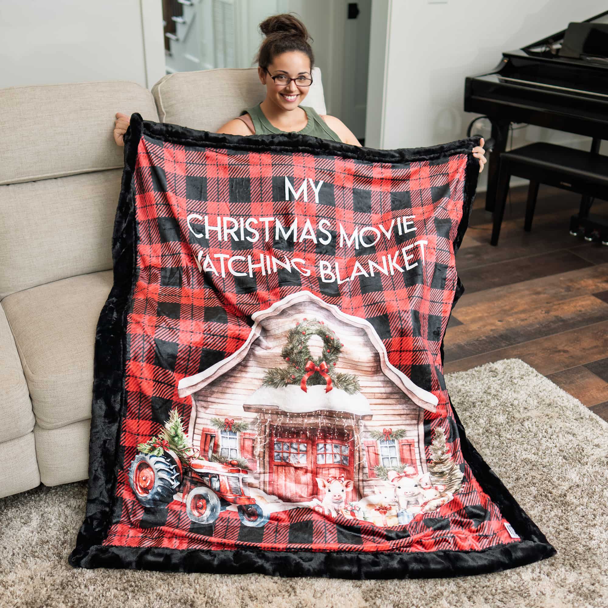 Christmas Movie Watching Blanket – Cozy Buffalo Plaid Holiday Throw